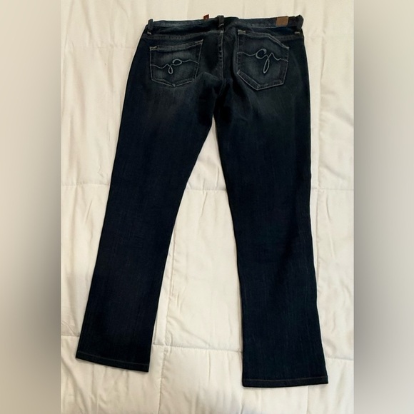 **Women’s Guess Foxy Flare Jeans – Size 27 – Low Rise** - Picture 2 of 6